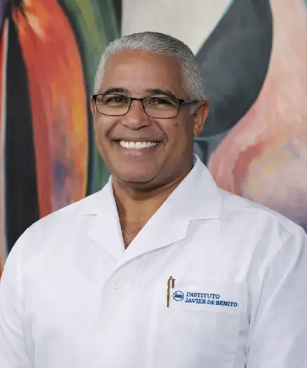 Dr. Orestes en instituto benito