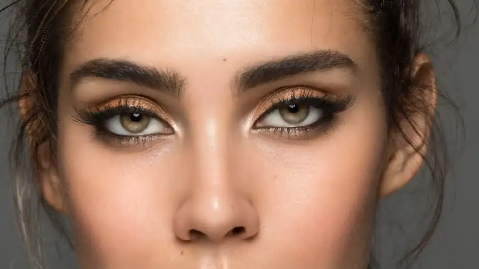 Lifting directo de cejas