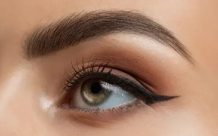 banner lifting cejas
