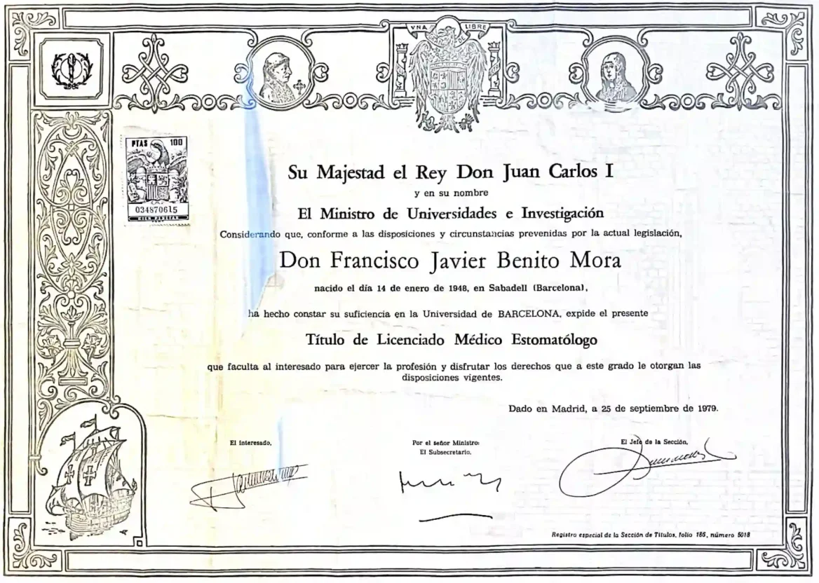 Titulo de universidad javier benito