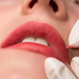 micropigmentación de labios