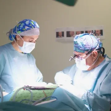 ¿Cómo es el proceso de una <em>cirugía mamaria</em>?