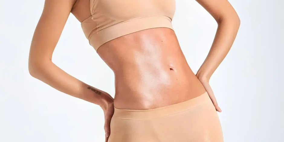 Cicatriz de abdominoplastia: cómo evoluciona mes a mes