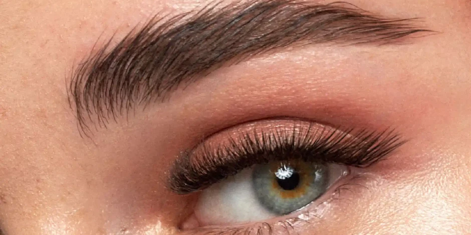 Brow lift cost: from €4,000 and what makes it vary
